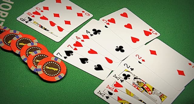 Hướng dẫn chi tiết cách chơi bài poker 6 lá cho người mới bắt đầu
