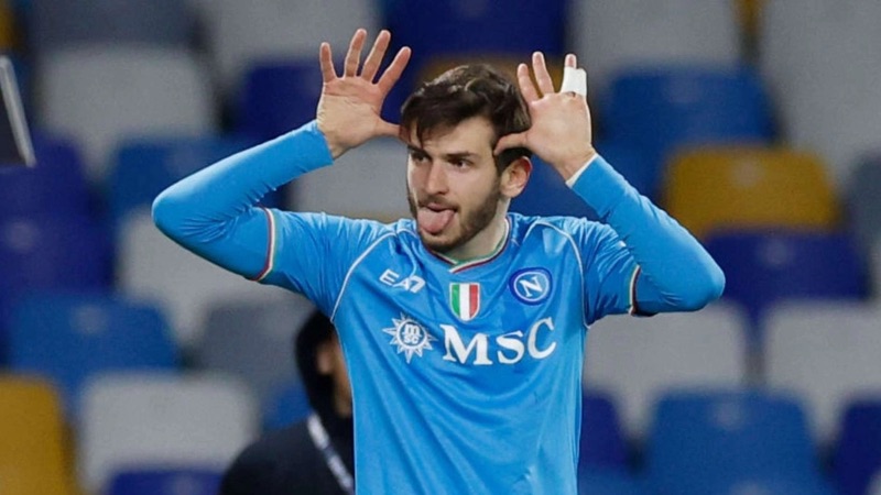 Kvaratskhelia tỏa sáng tại Napoli